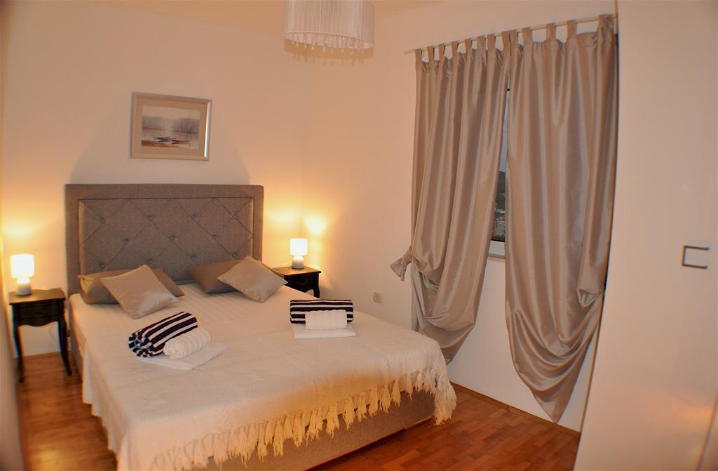 Holiday Home Harmony Žrnovnica Exterior foto